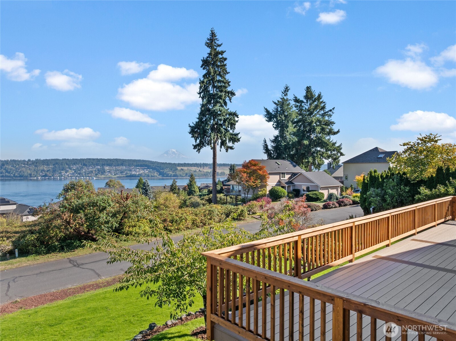 1268 Pilchuck Drive , Fox Island, WA 98333