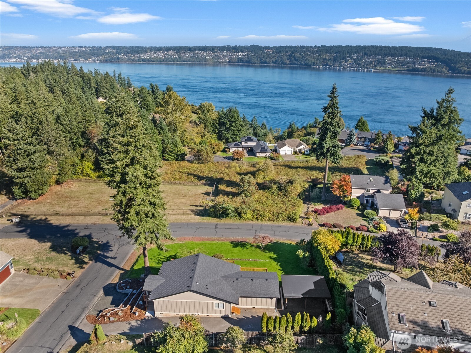 1268 Pilchuck Drive , Fox Island, WA 98333