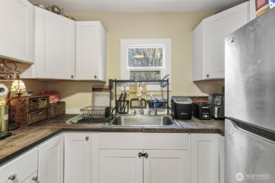 325 E Main Street , Mossyrock, WA 98564 - Photo 4