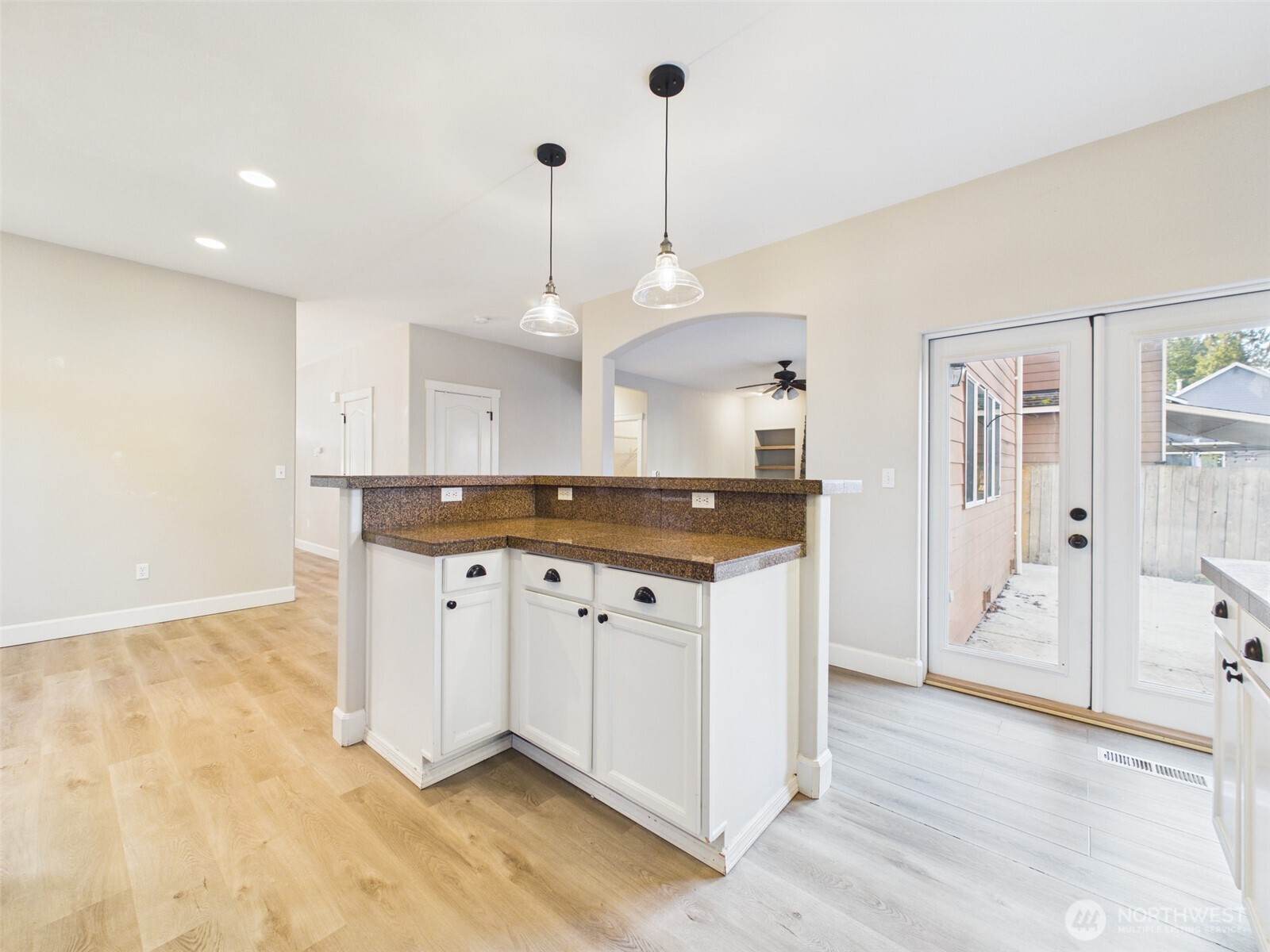 11805 1st Place , Lake Stevens, WA 98258