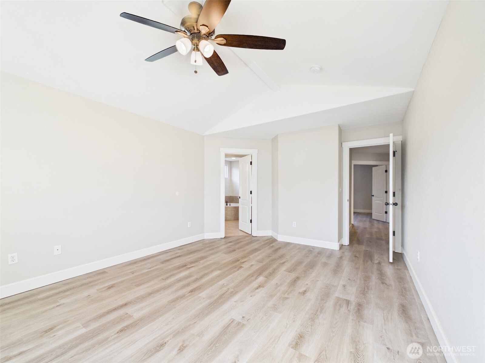 11805 1st Place , Lake Stevens, WA 98258