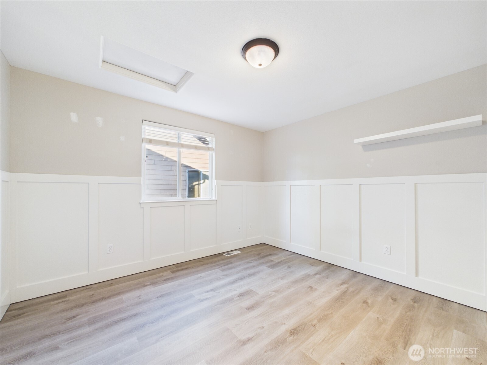 11805 1st Place , Lake Stevens, WA 98258