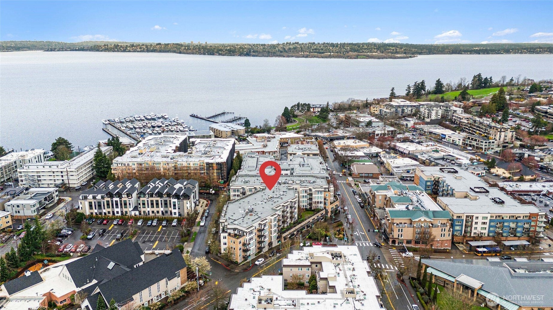 211 Kirkland Ave #421, Kirkland, WA 98033