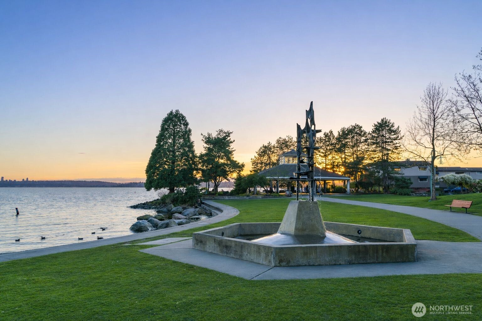 211 Kirkland Ave #421, Kirkland, WA 98033