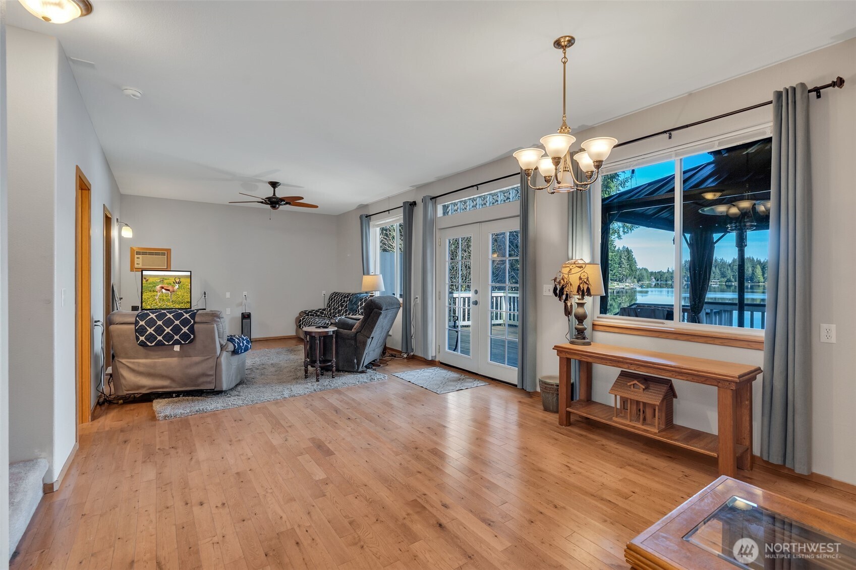 2681 E Timberlake West Drive , Shelton, WA 98584