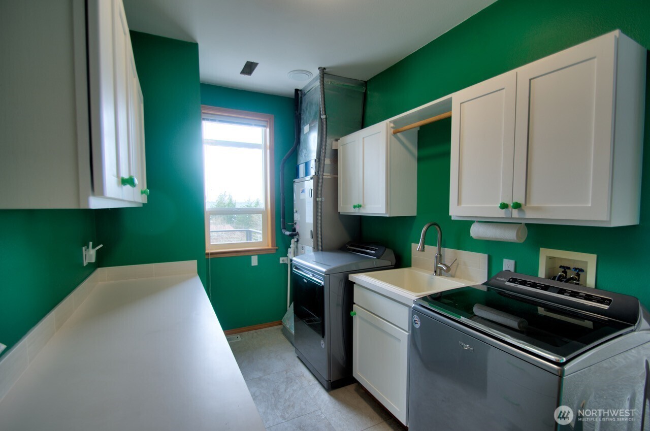 4716 D'Milluhr Drive NE, Olympia, WA 98516