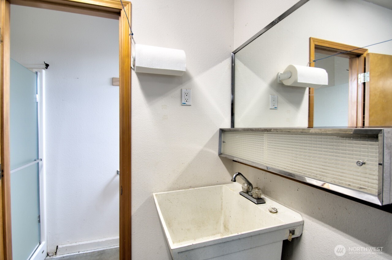 4716 D'Milluhr Drive NE, Olympia, WA 98516