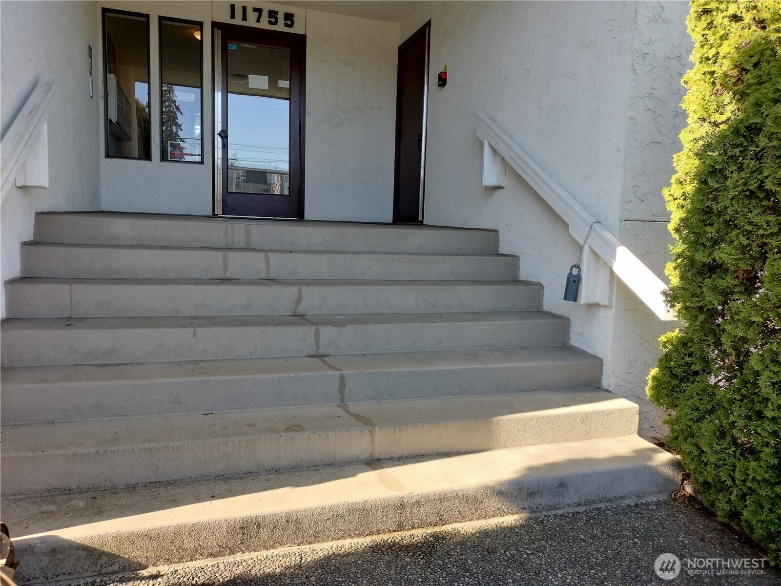 11755 Greenwood Avenue N #203, Seattle, WA 98133-8151