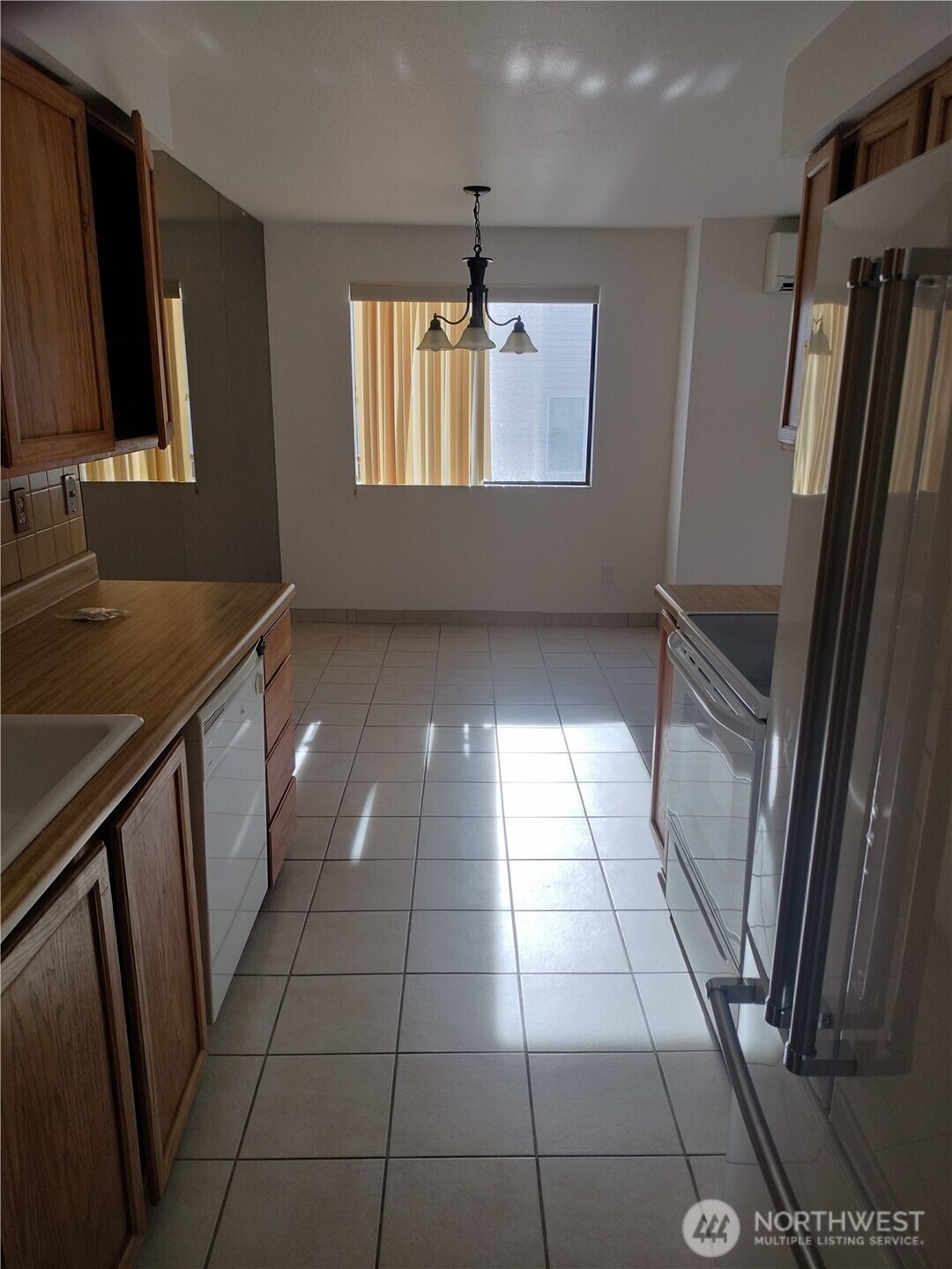 11755 Greenwood Avenue N #203, Seattle, WA 98133-8151