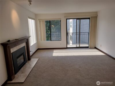11755 Greenwood Avenue N #203, Seattle, WA 98133-8151 - Photo 7