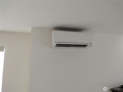 11755 Greenwood Avenue N #203, Seattle, WA 98133-8151 - Photo 8