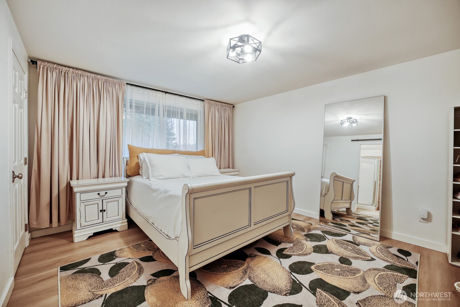 38805 258th Avenue SE, Enumclaw, WA 98022-8869