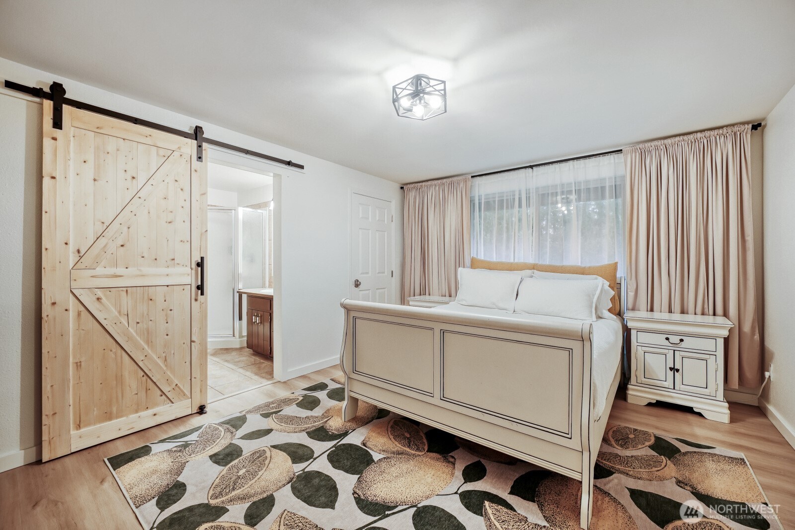 38805 258th Avenue SE, Enumclaw, WA 98022-8869