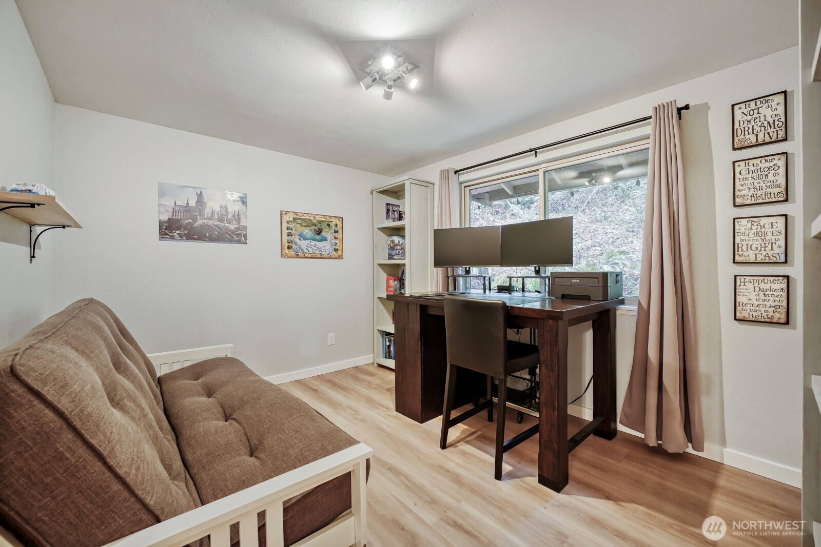 38805 258th Avenue SE, Enumclaw, WA 98022-8869