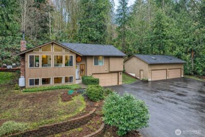 38805 258th Avenue SE, Enumclaw, WA 98022-8869