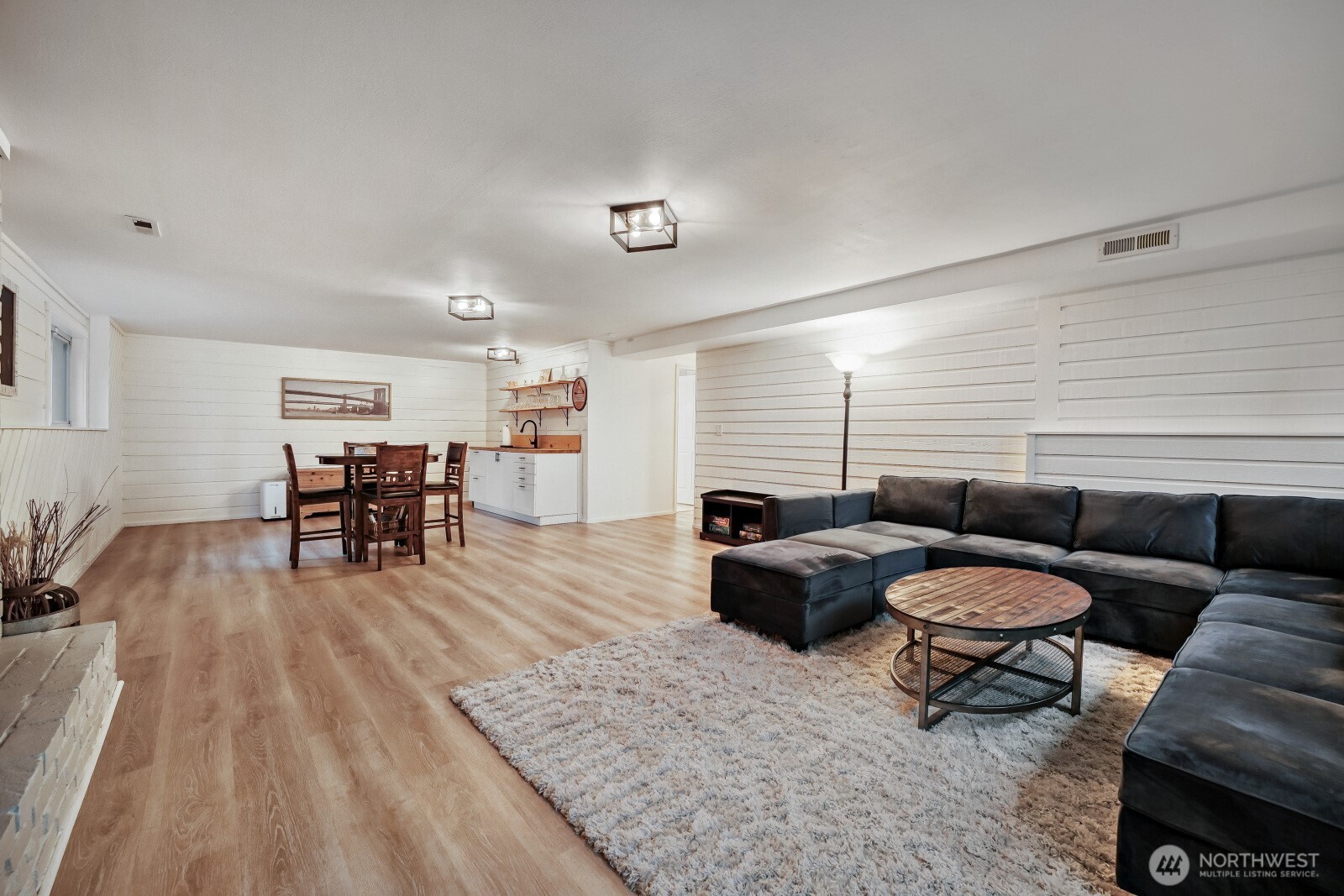 38805 258th Avenue SE, Enumclaw, WA 98022-8869