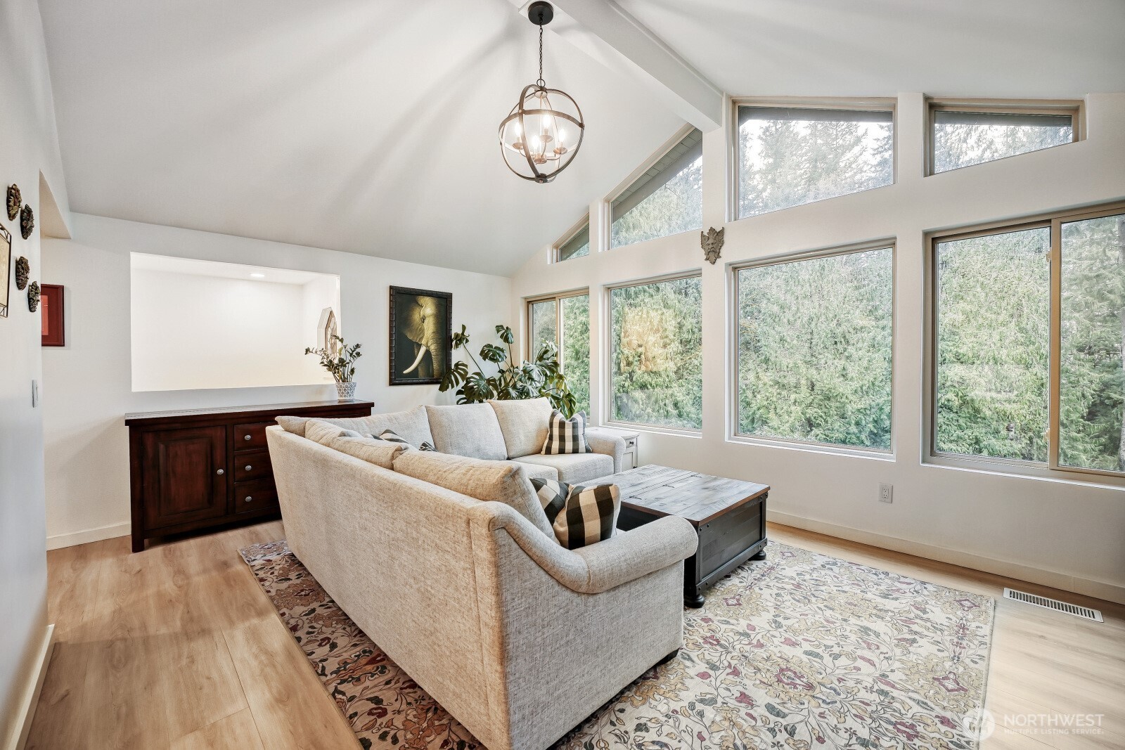 38805 258th Avenue SE, Enumclaw, WA 98022-8869