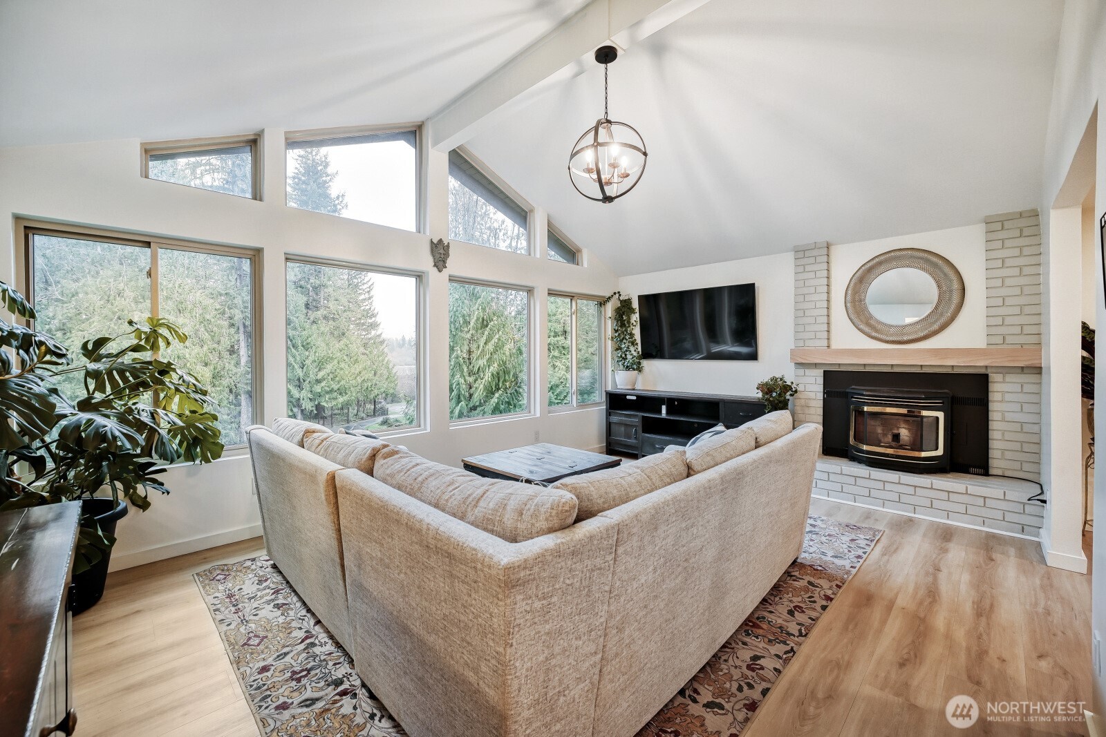 38805 258th Avenue SE, Enumclaw, WA 98022-8869