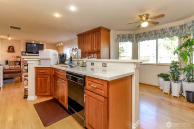 176 Eagle Ridge Drive E, Puyallup, WA 98374 - Photo 16