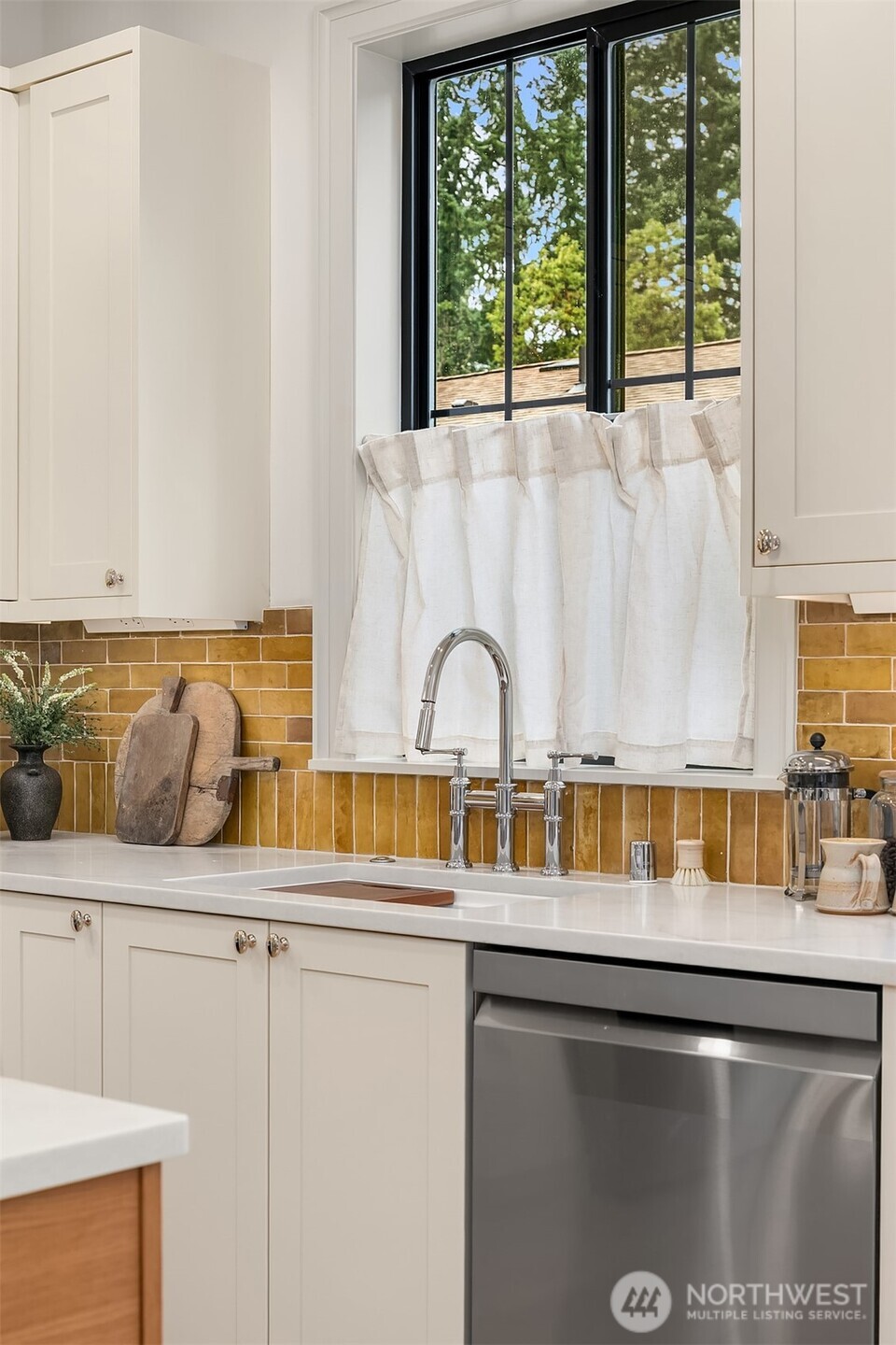 20701 82nd Avenue W #A, Edmonds, WA 98026