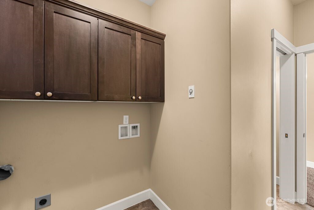 2015 Woodridge Street , Wenatchee, WA 98801