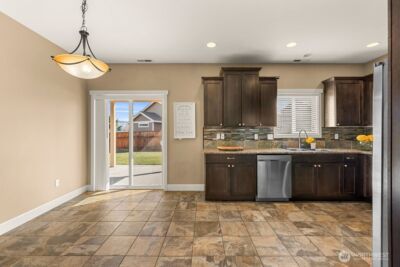 2015 Woodridge Street , Wenatchee, WA 98801 - Photo 4