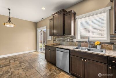 2015 Woodridge Street , Wenatchee, WA 98801 - Photo 6