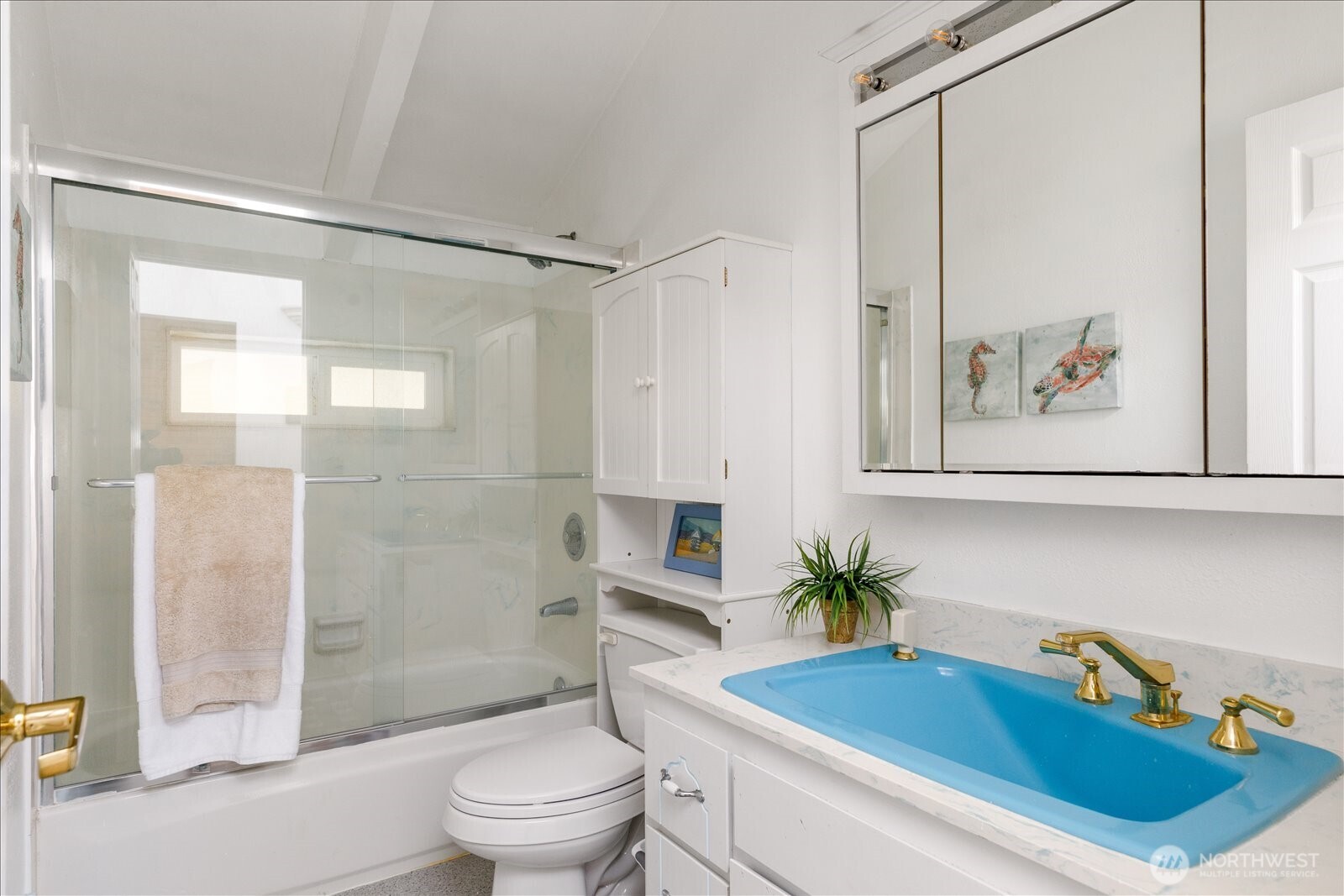 2185 Eastpoint Drive , Langley, WA 98260