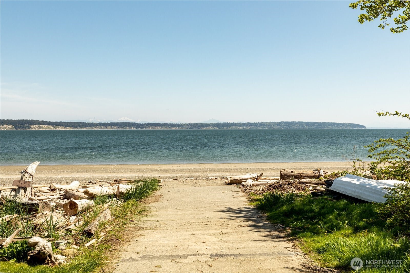 2185 Eastpoint Drive , Langley, WA 98260