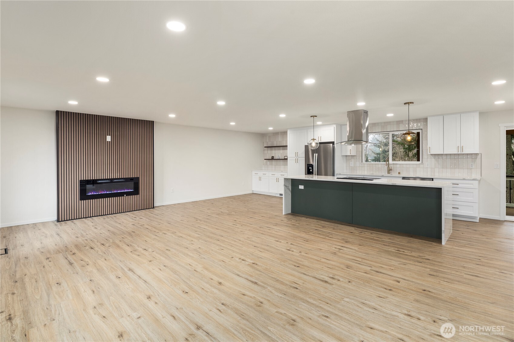 3301 192nd Street E, Tacoma, WA 98446