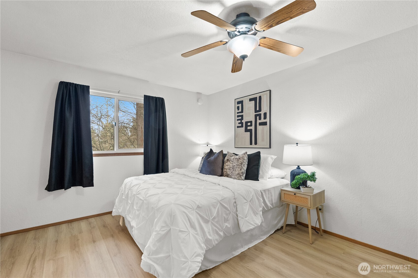 126 W Casino Road #5, Everett, WA 98204