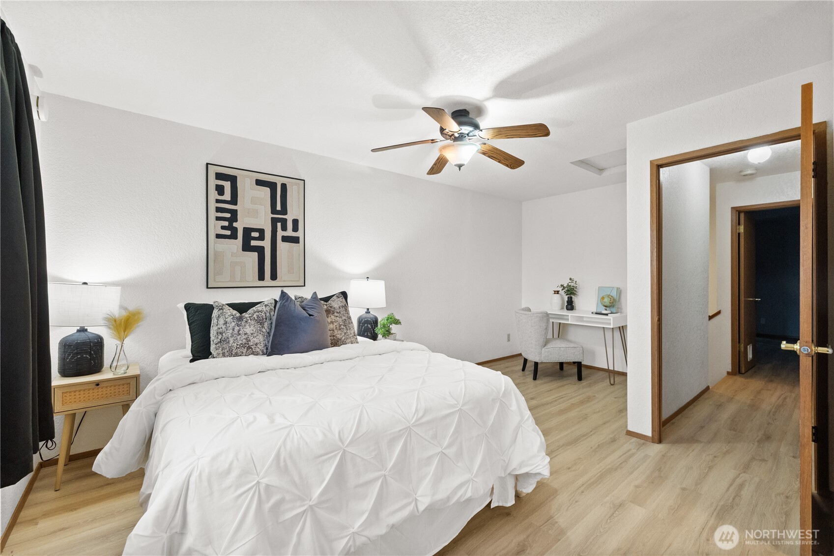 126 W Casino Road #5, Everett, WA 98204