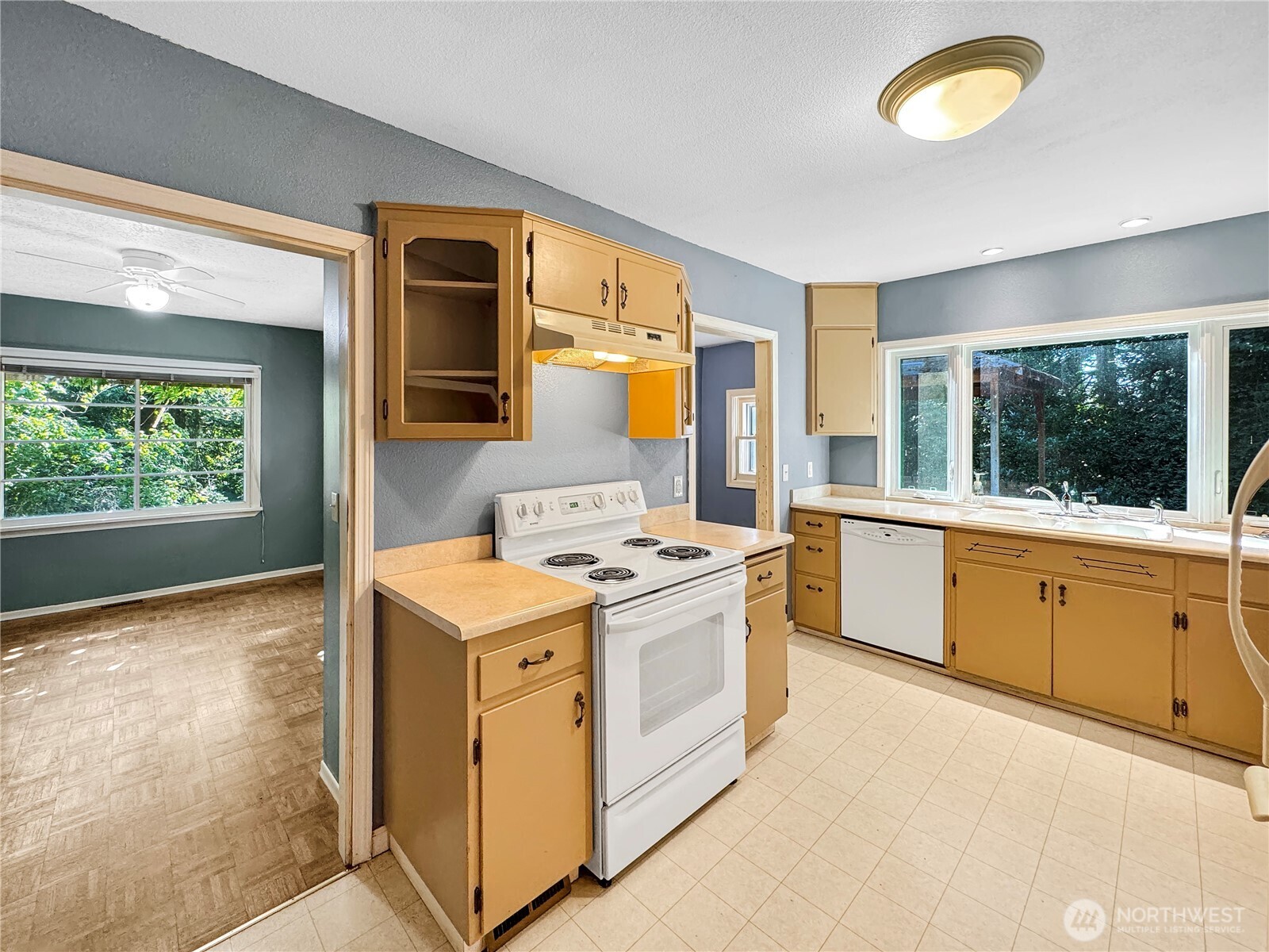 701 NE 117th Street , Vancouver, WA 98685