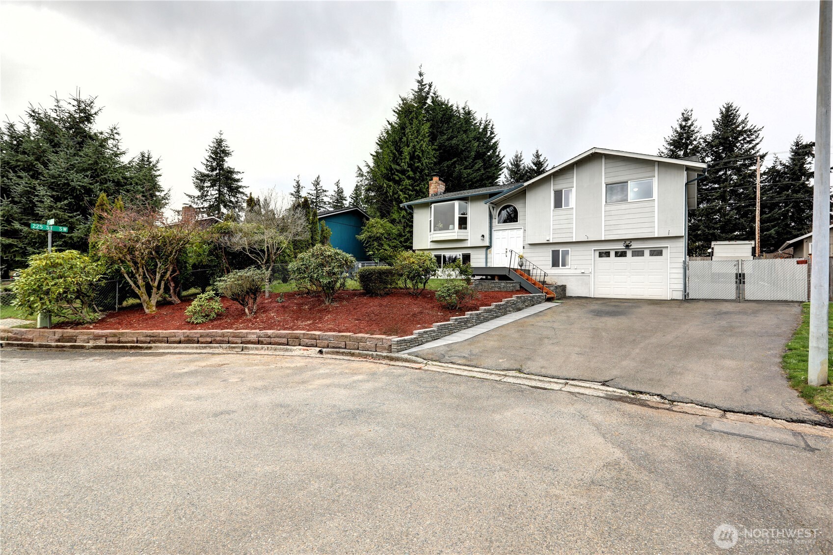 22426 3rd Place W, Bothell, WA 98021