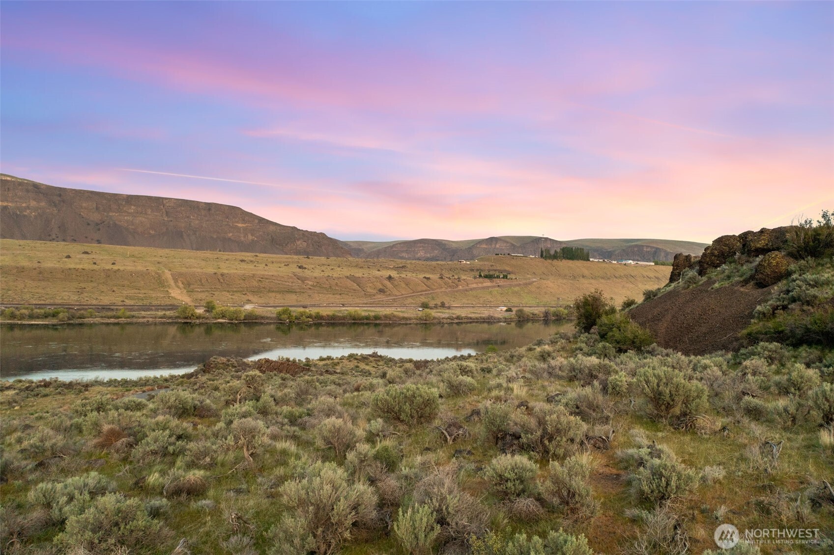 109 Stagecoach Lane , Malaga, WA 98828