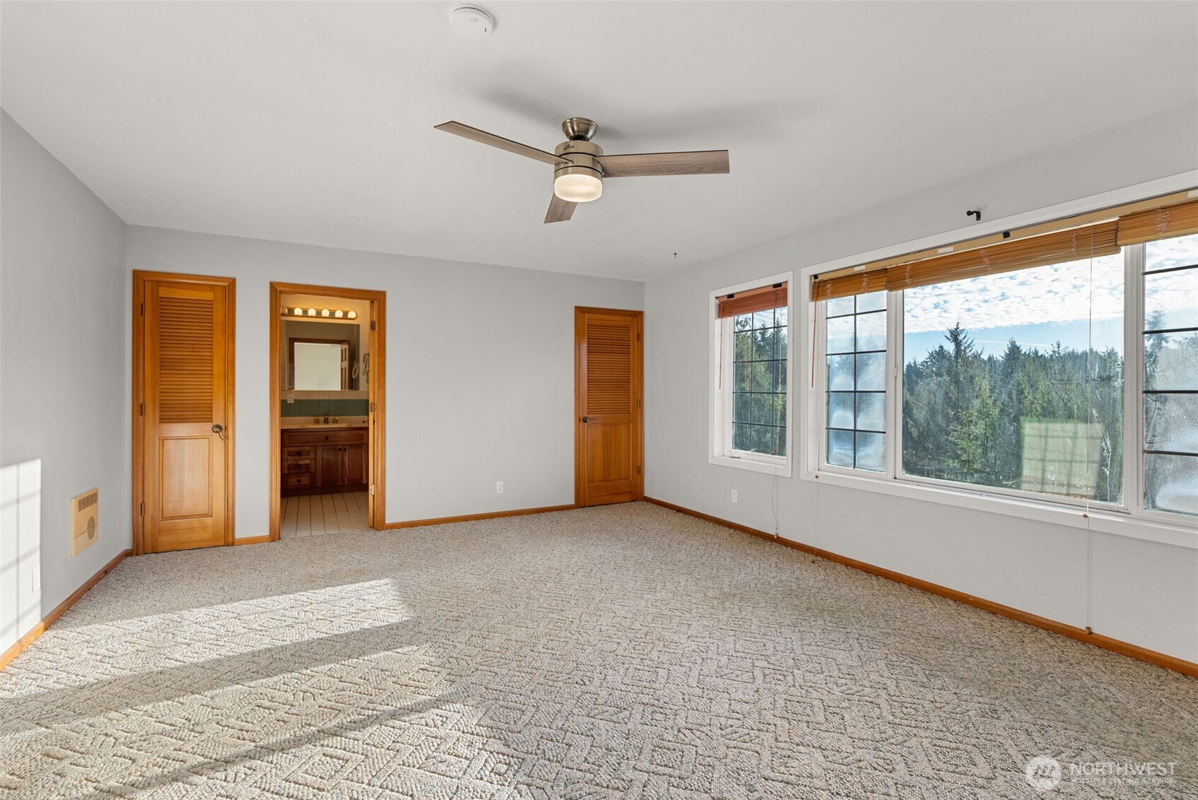 15 Spruce Lane , South Bend, WA 98586