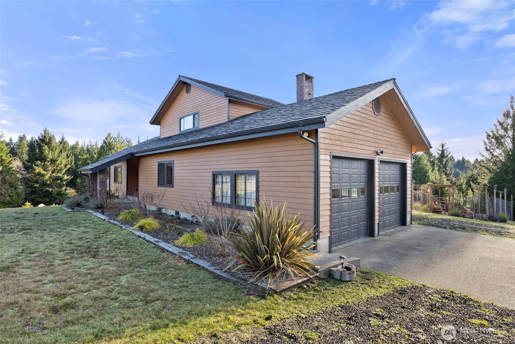 15 Spruce Lane , South Bend, WA 98586