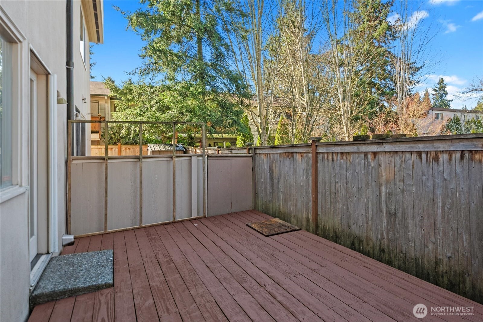 8229 212th Street SW #102, Edmonds, WA 98026