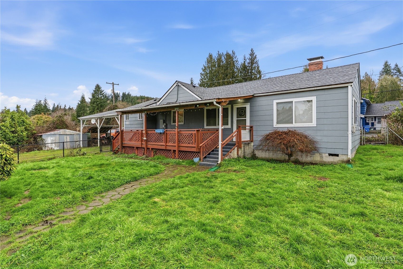 2201 Holcomb Loop Rd , Kelso, WA 98626