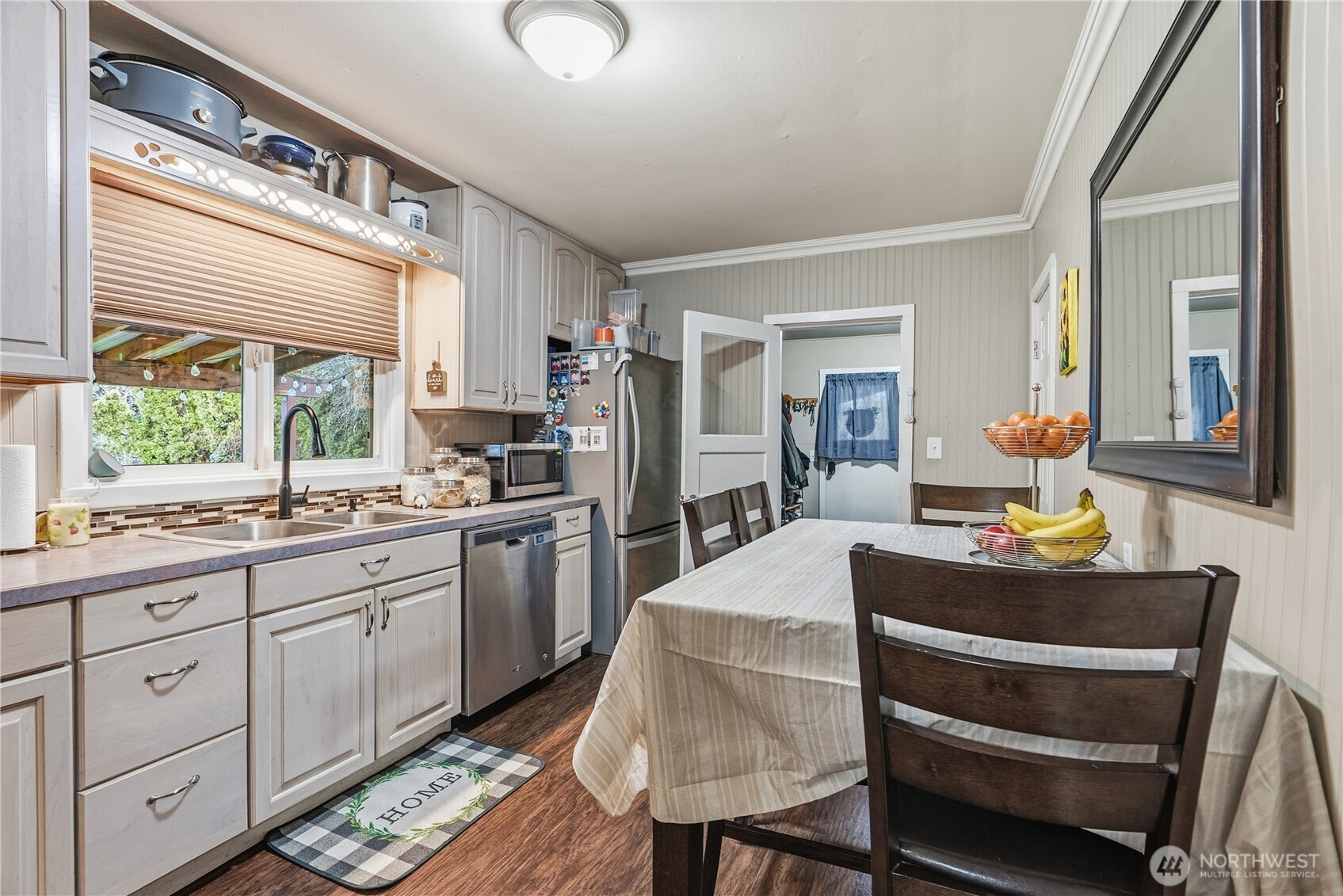 2201 Holcomb Loop Rd , Kelso, WA 98626