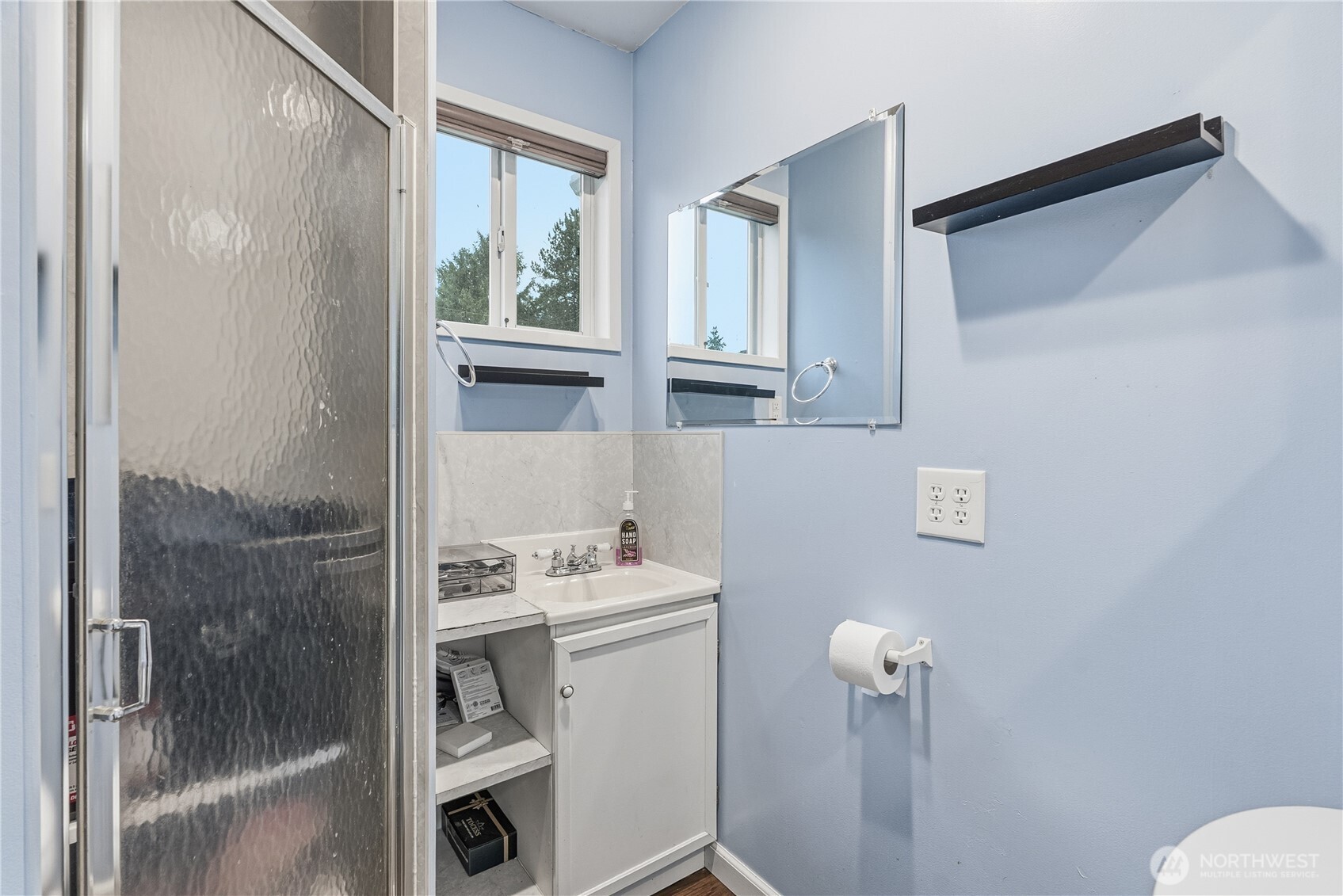 2201 Holcomb Loop Rd , Kelso, WA 98626