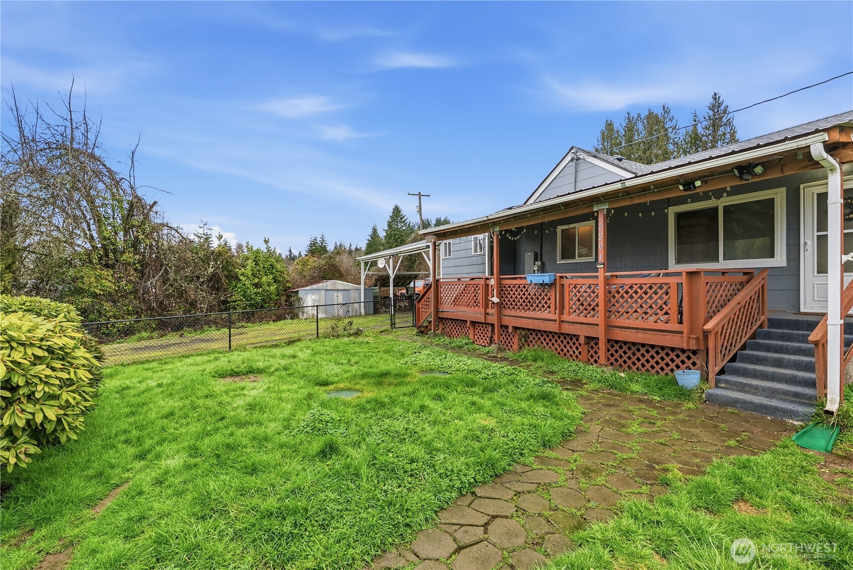 2201 Holcomb Loop Rd , Kelso, WA 98626
