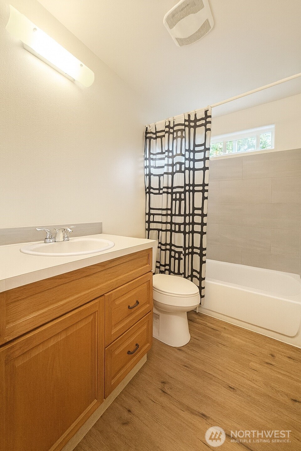 6601 -6605 E B Street , Tacoma, WA 98404