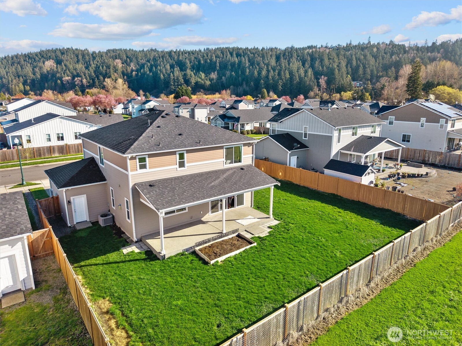 15750 58th Street Court E, Sumner, WA 98390