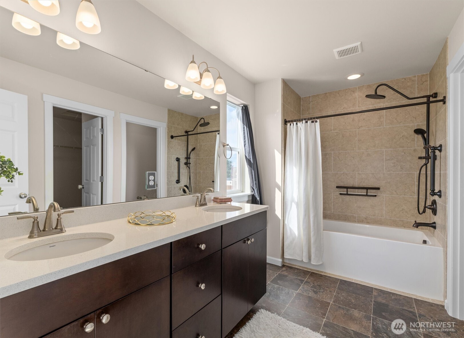 15750 58th Street Court E, Sumner, WA 98390