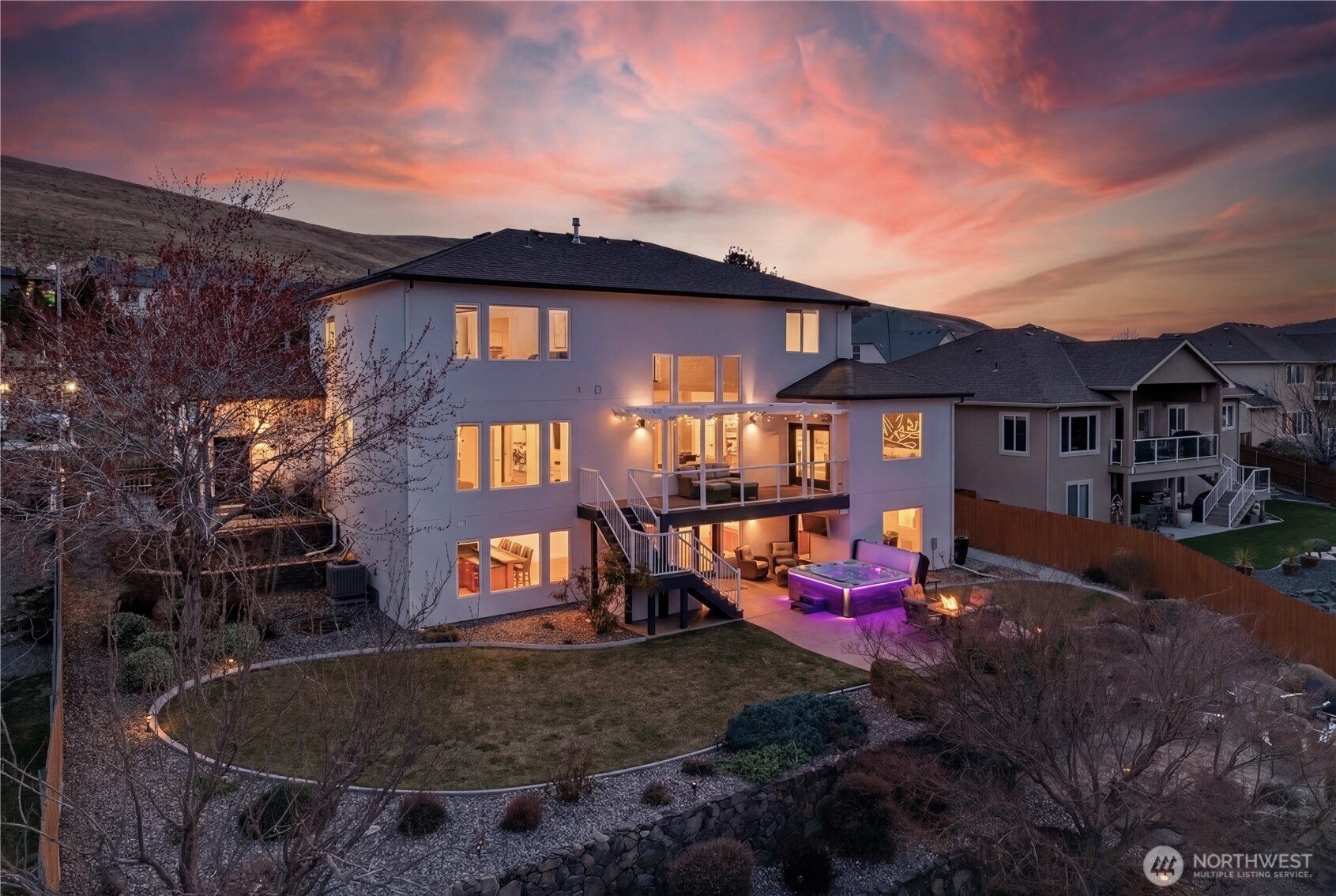 1614 W 51st Avenue , Kennewick, WA 99338