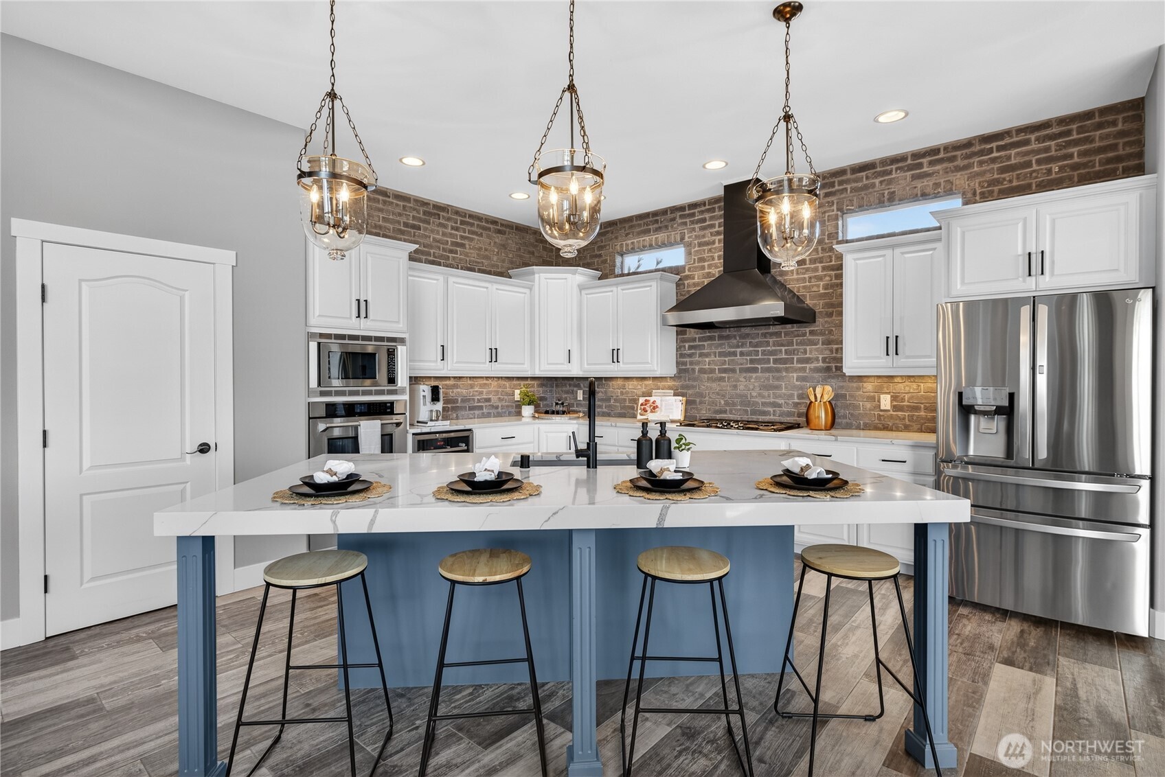 1614 W 51st Avenue , Kennewick, WA 99338