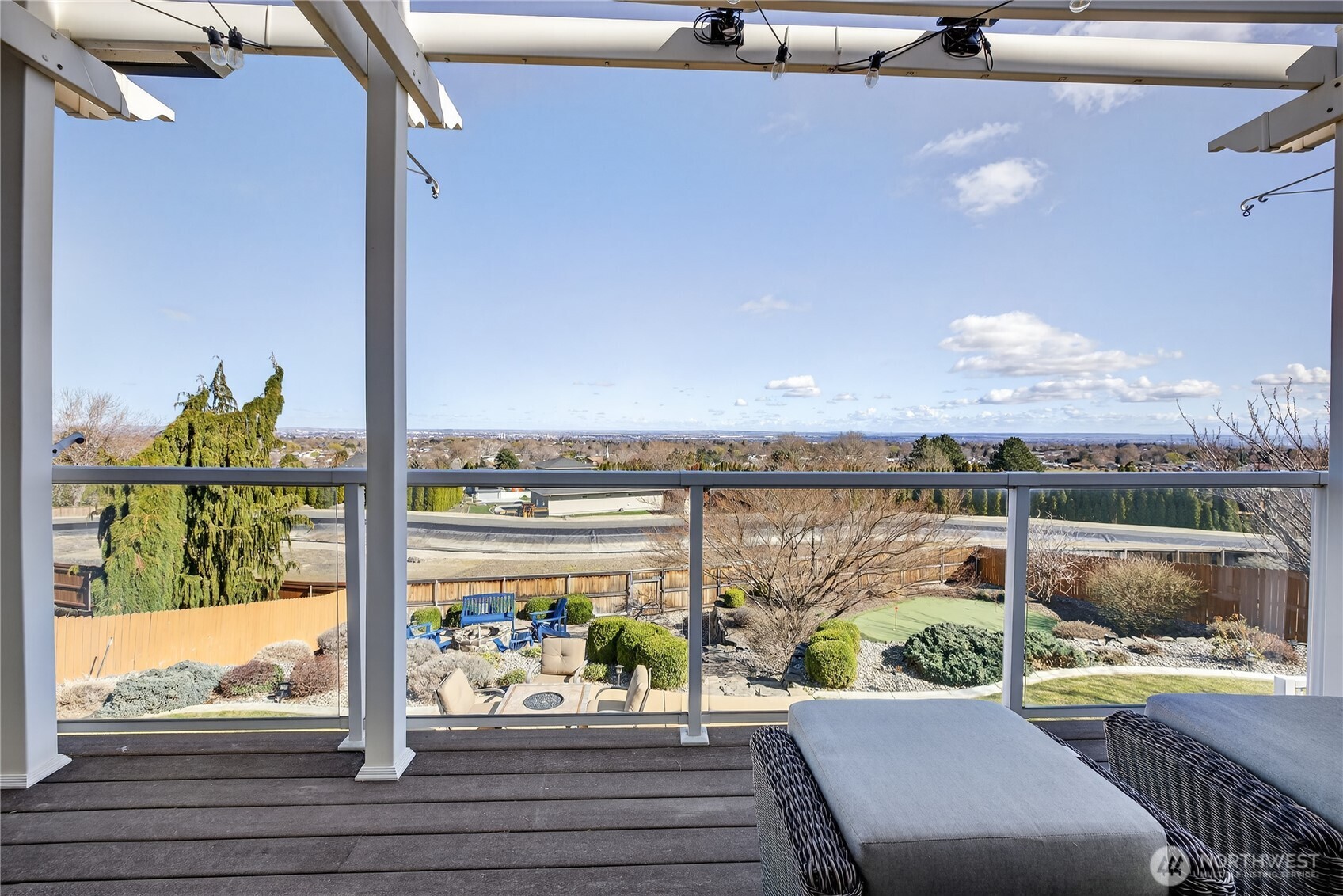 1614 W 51st Avenue , Kennewick, WA 99338