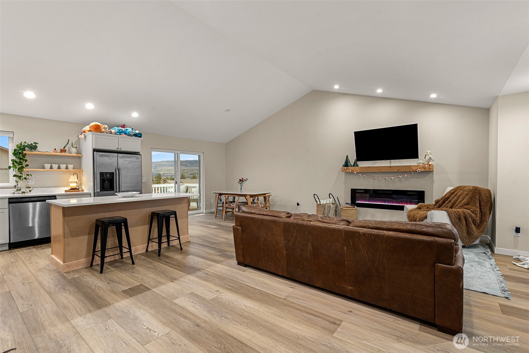 576 Saddle Rock Loop , Wenatchee, WA 98801