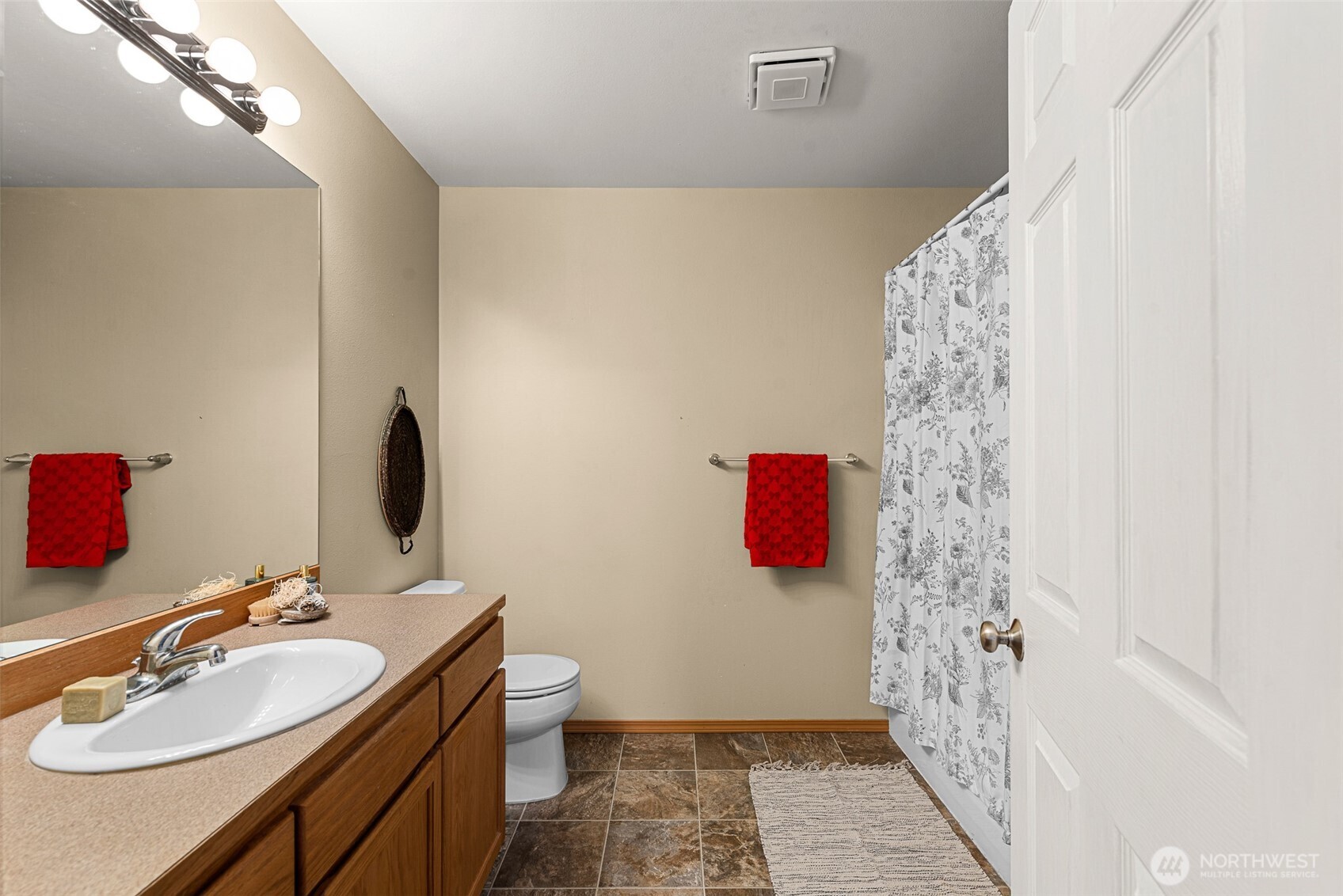 576 Saddle Rock Loop , Wenatchee, WA 98801